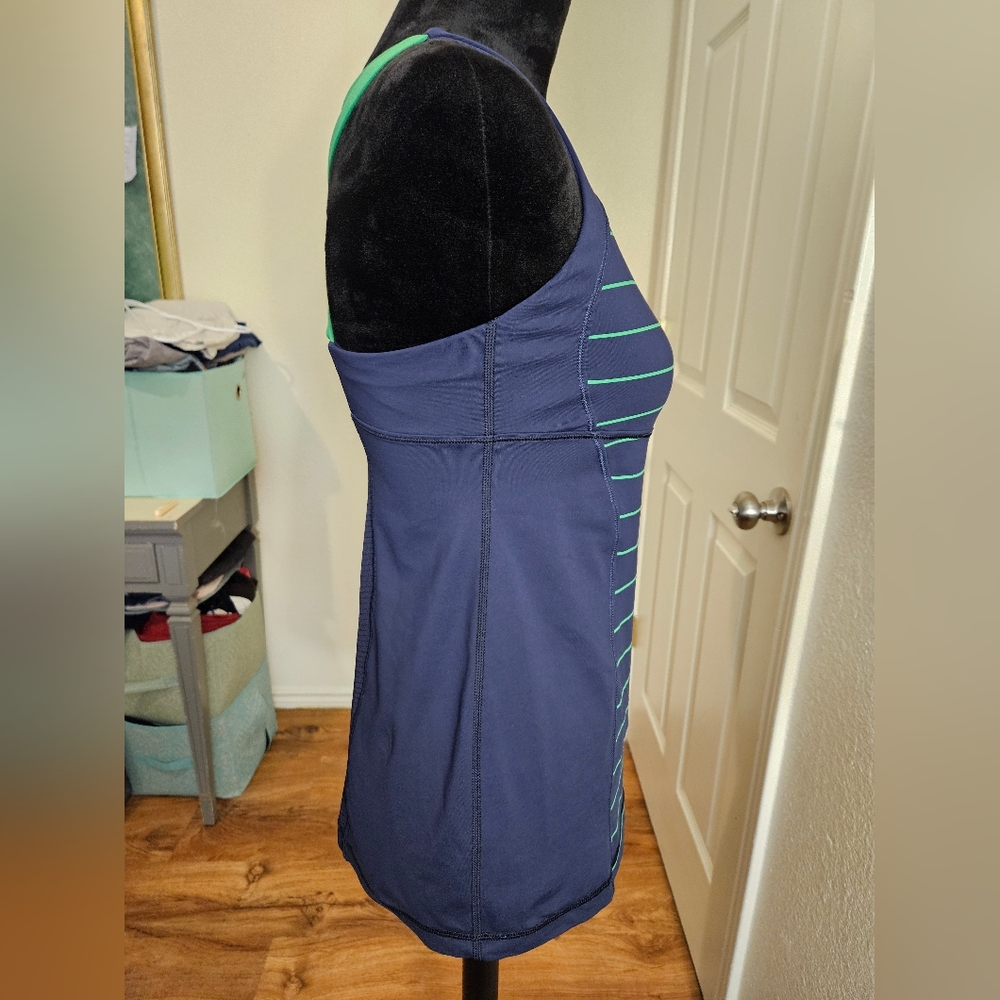 Lululemon Energy Tank - Picture 3 of 10